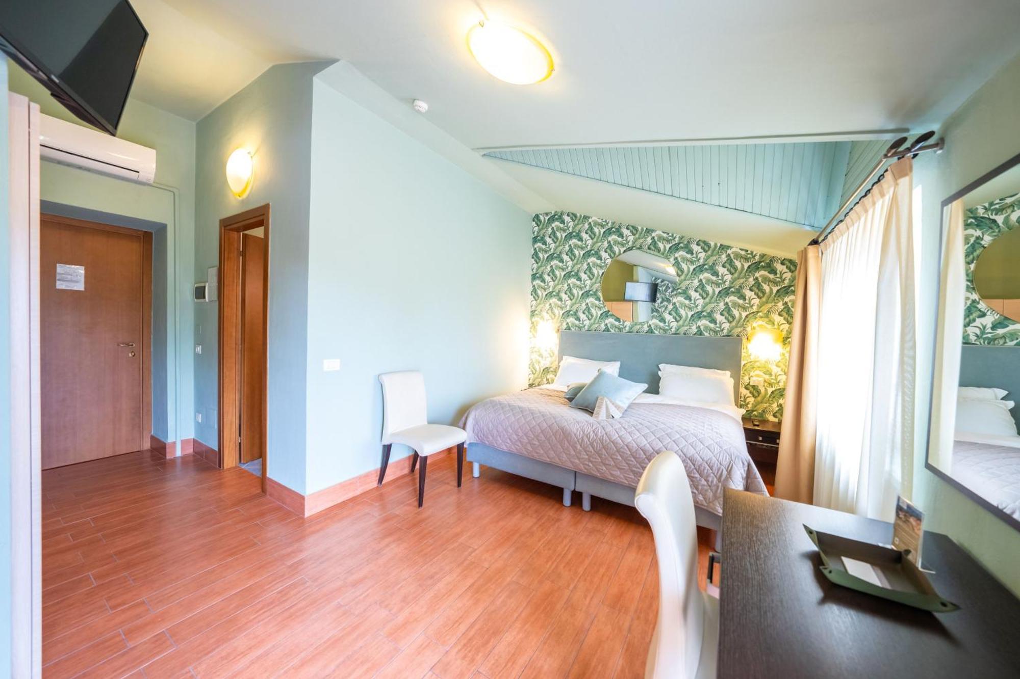 Hotel Bellavista ซานเซโน ดี มอนตาญญา ภายนอก รูปภาพ
